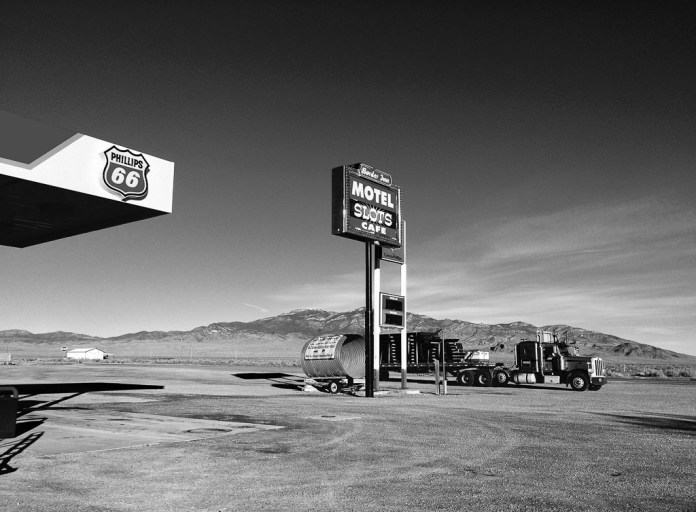 motelslotscafe.jpg (1 of 1)